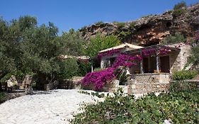 Kripia Holiday Villas